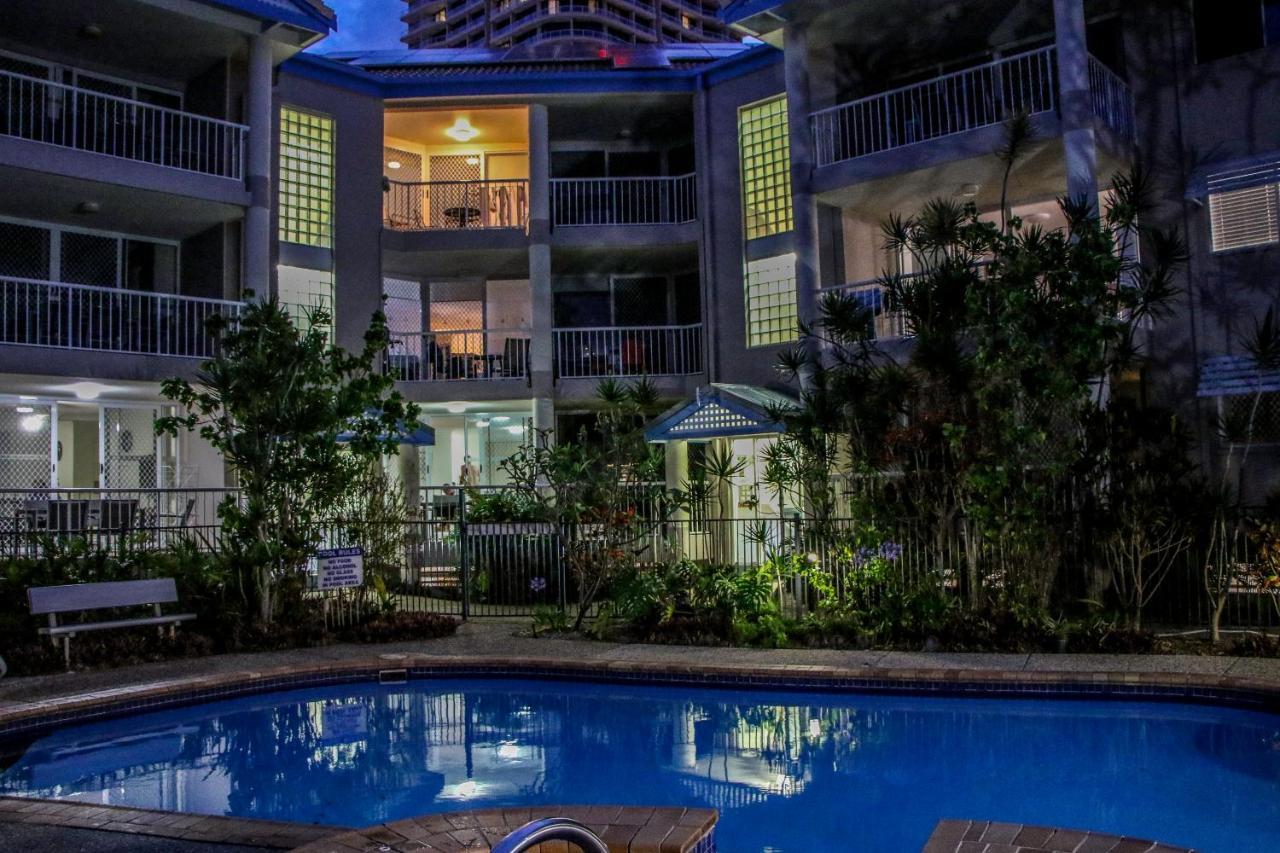 Surfers Beach Holiday Apartments Гоулд Коуст Екстериор снимка