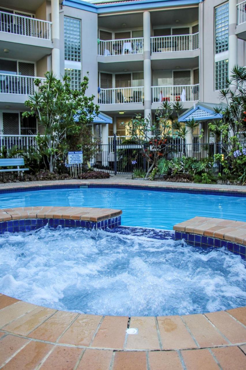Surfers Beach Holiday Apartments Гоулд Коуст Екстериор снимка